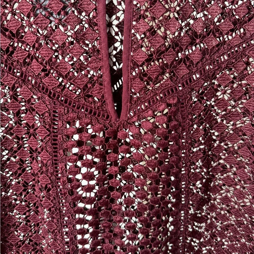 Abercrombie & Fitch Crochet Short Sleeve Blouse in Size Medium New With Tags - Picture 7 of 9